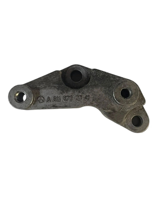 Mercedes-Benz C-Klasse W204 Halter Motor Verteiler Motorlager A6110782741