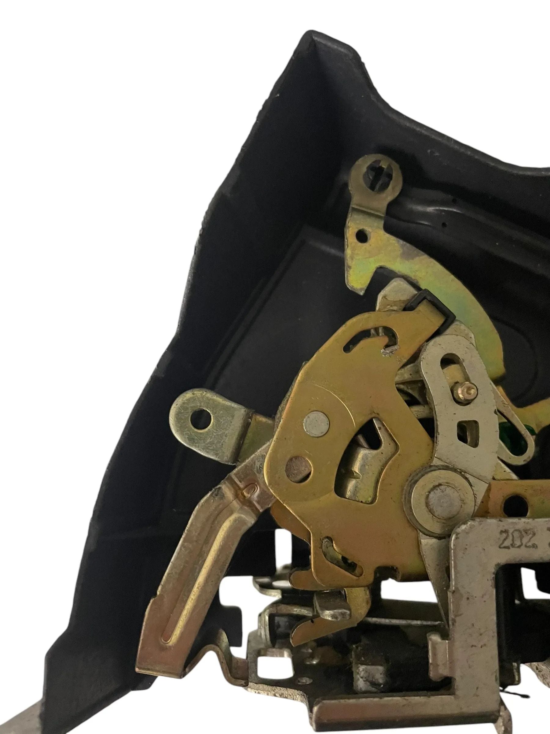 Mercedes-Benz W202 W210 Türschloss Schloss hinten links 2027300535