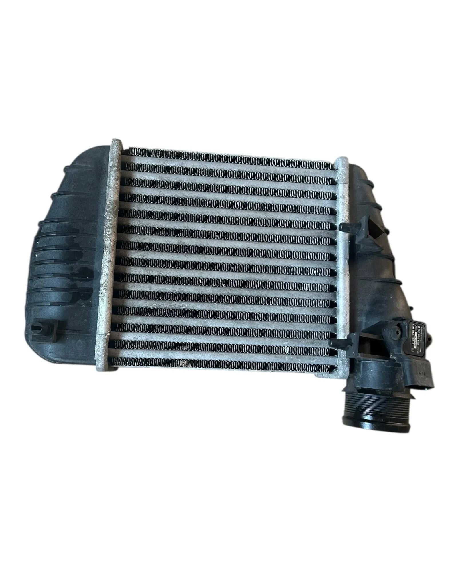 Audi A6 Avant (4F5, C6) 2.0 TDI Ladeluftkühler Kühler 4F0145805S