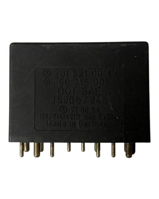 Mercedes-Benz W201 Relais Steuergerät Blinkrelais Blinklicht 2018210047