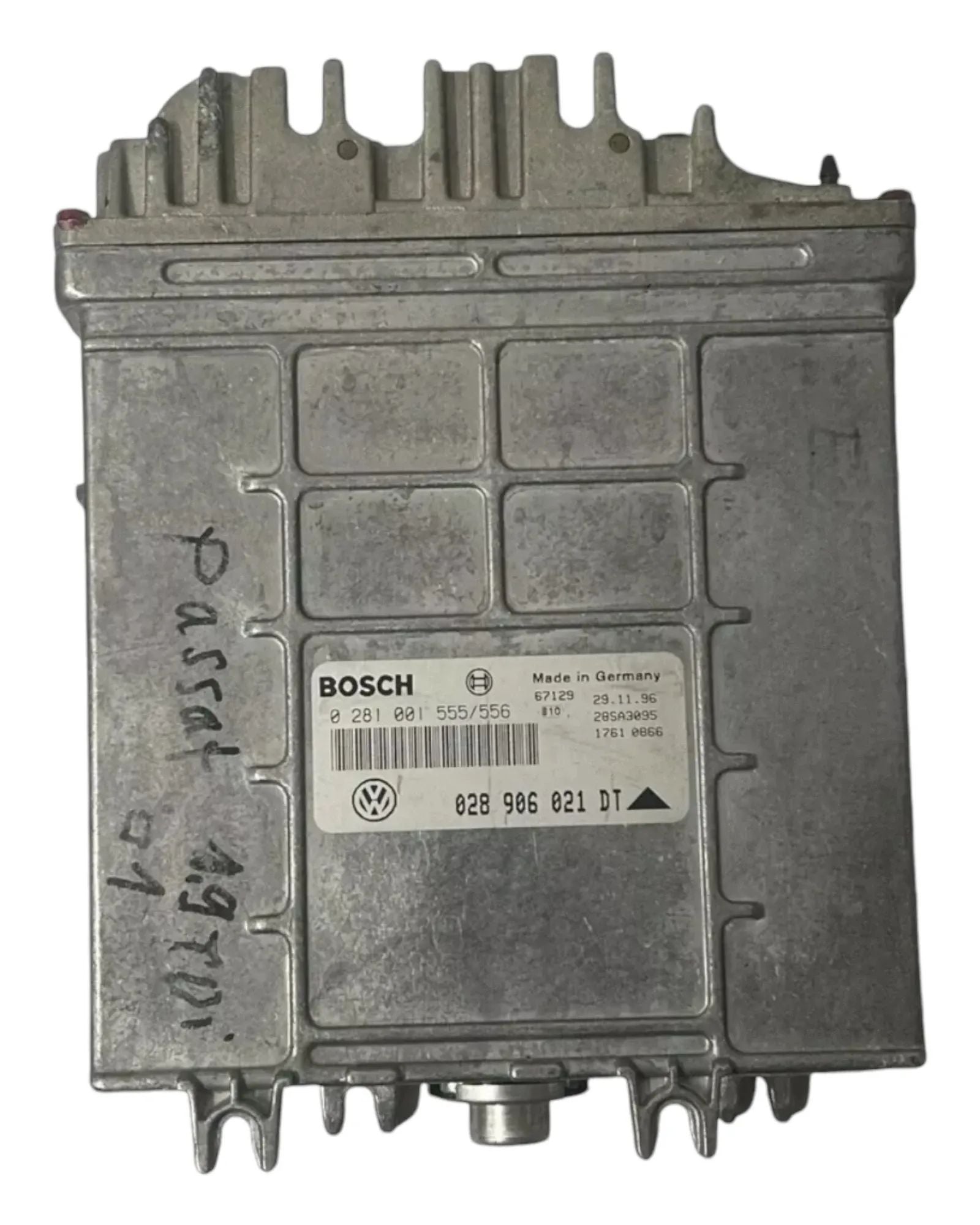 Volkswagen Passat Motorsteuergerät Steuergerät ECU 028906021DT 0281001555/556