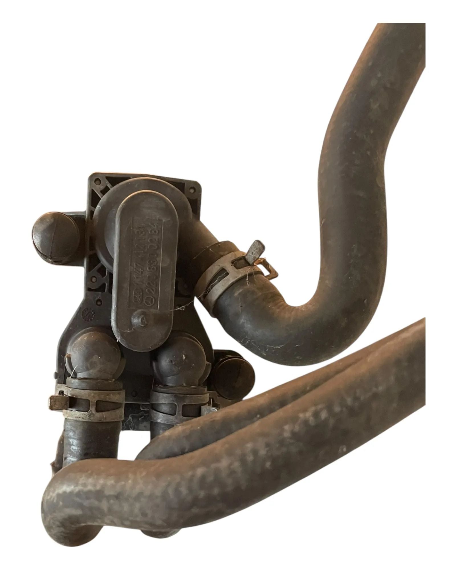 Mercedes-Benz S-Klasse W221 W220 Wasserpumpe Wasserventil 0392020070