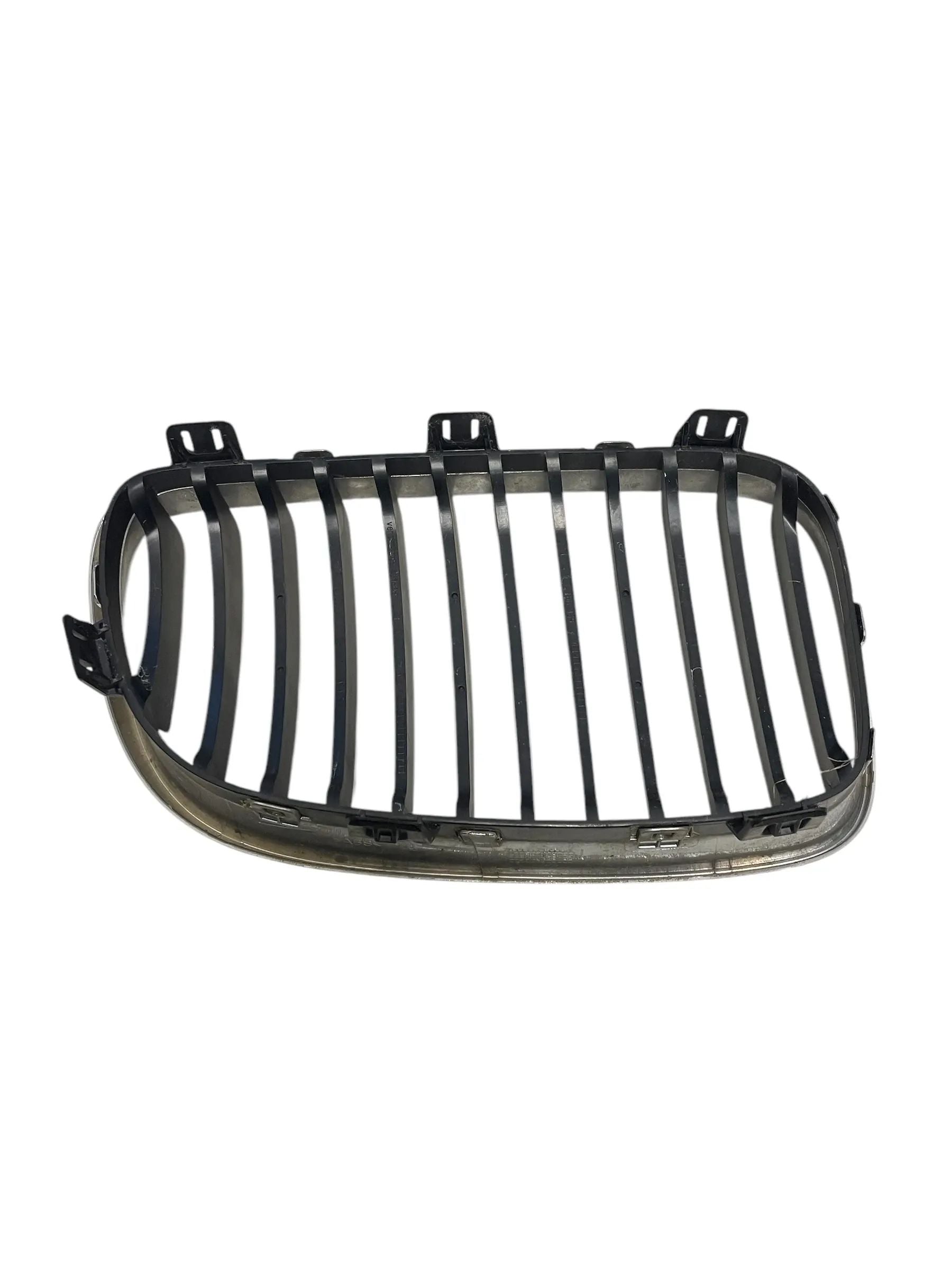 Bmw 1er Ziergitter Kühlergrill Frontgrill Grill vorne rechts 7166440