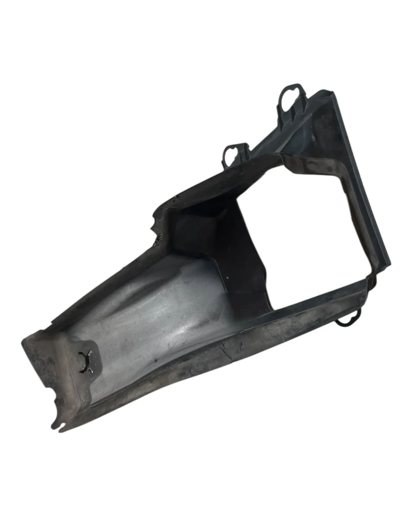 Audi A6 (4F5, C6) 2.0 TDI Lufteinlass Luftführung Ladeluftkühler 4F0145333B