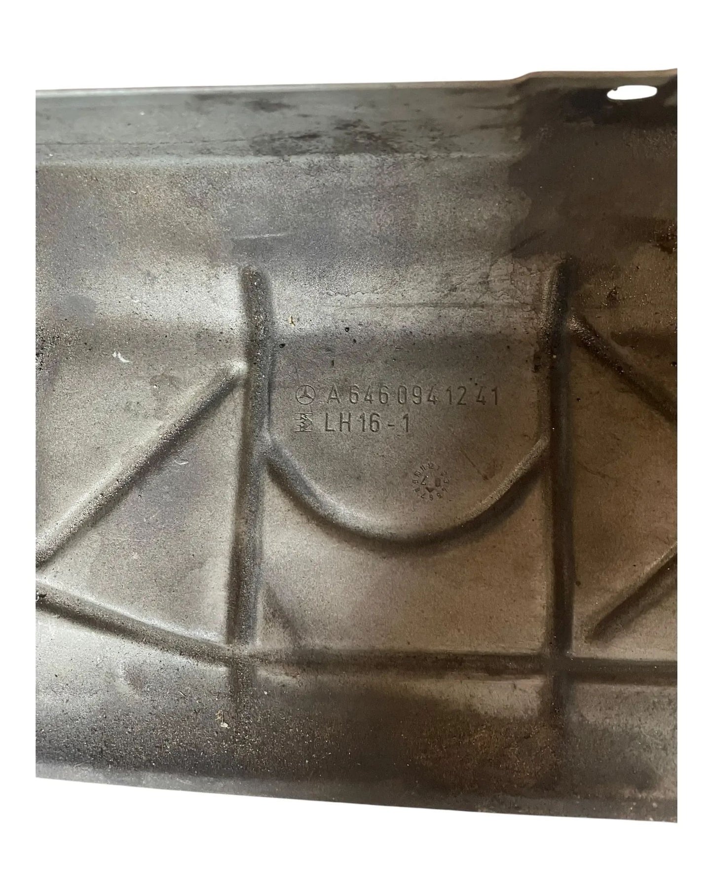 Mercedes-Benz W211 Hitzeschutzblech Abdeckung Blech A6460941241