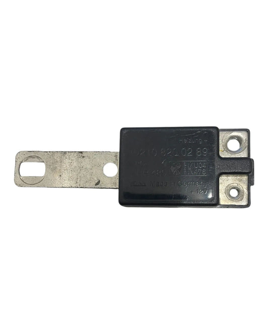 Mercedes-Benz E-Klasse Relais Sperrkreisverstärker Antennenverstärker 2108200289