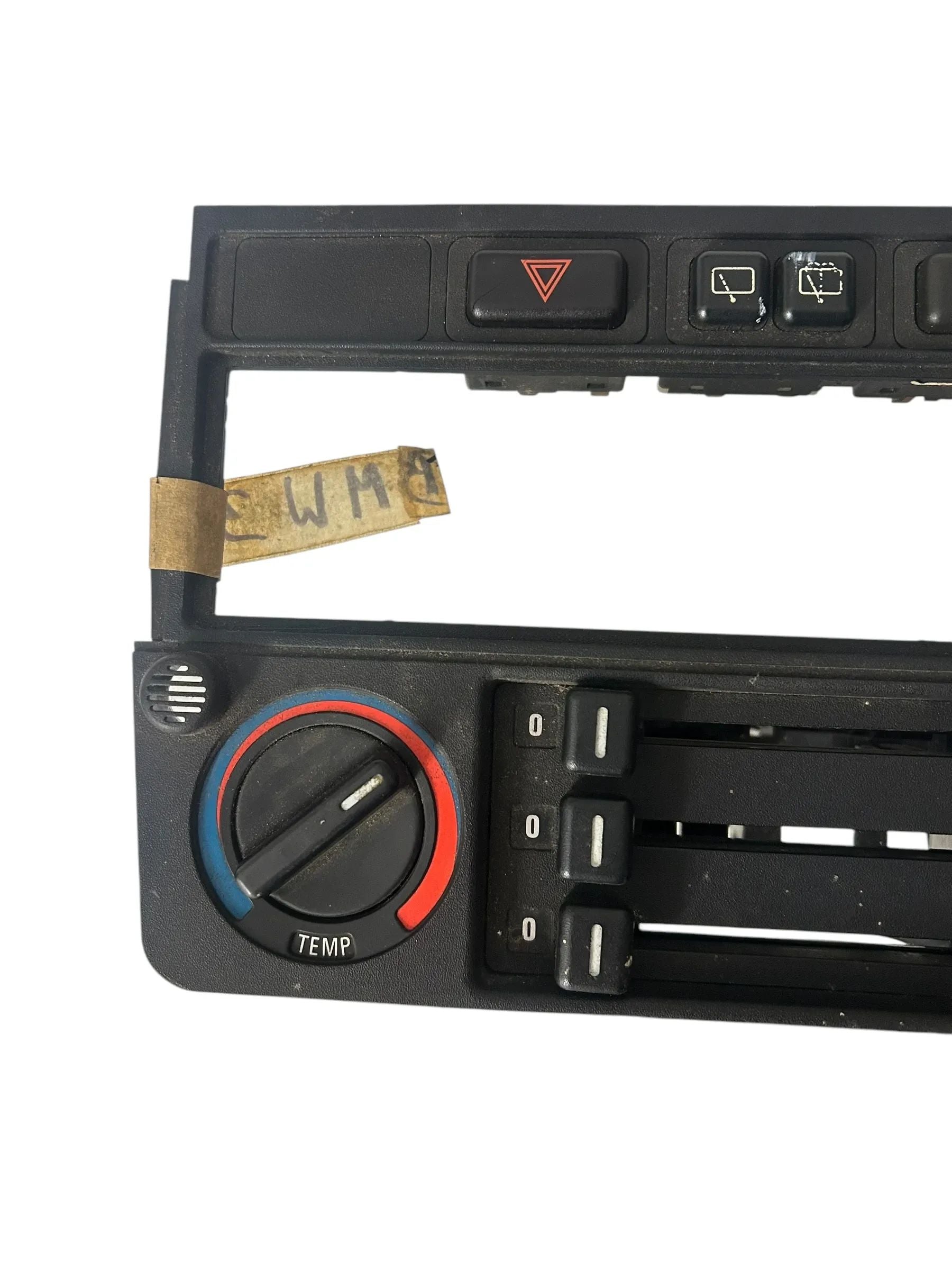 BMW 318 Klimabedienteil Heizung Klima Gebläse 1368498 1376903