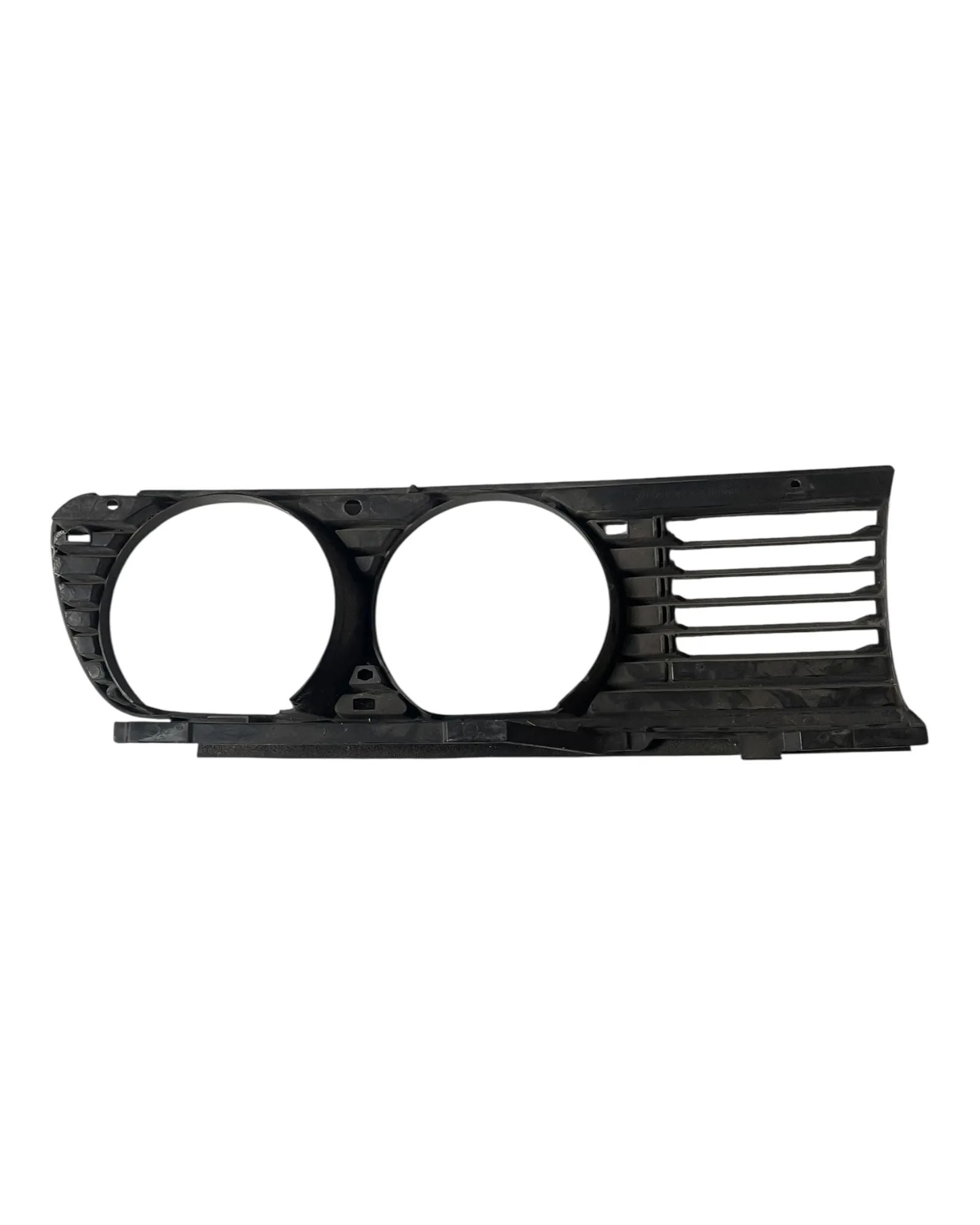 BMW E30 Frontgrill Kühlergrill Grill Abdeckung Vorne Rechts 18760920