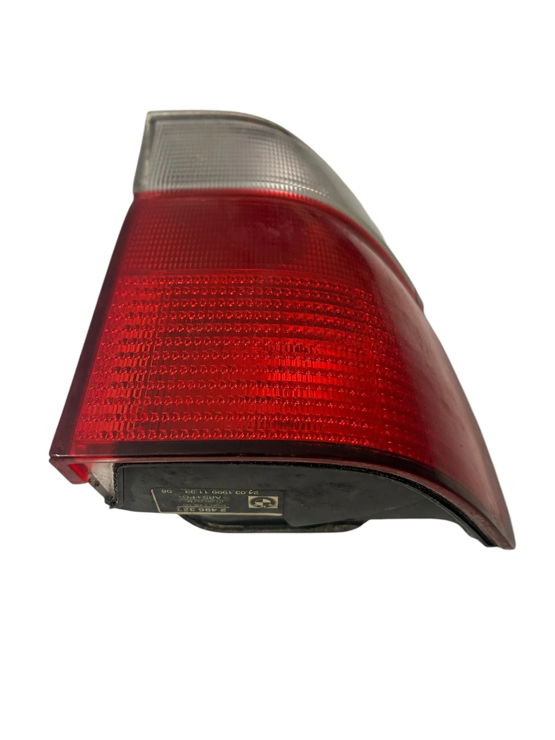 BMW Rücklicht Rückleuchte Heckleuchte außen hinten rechts 2496339 393390