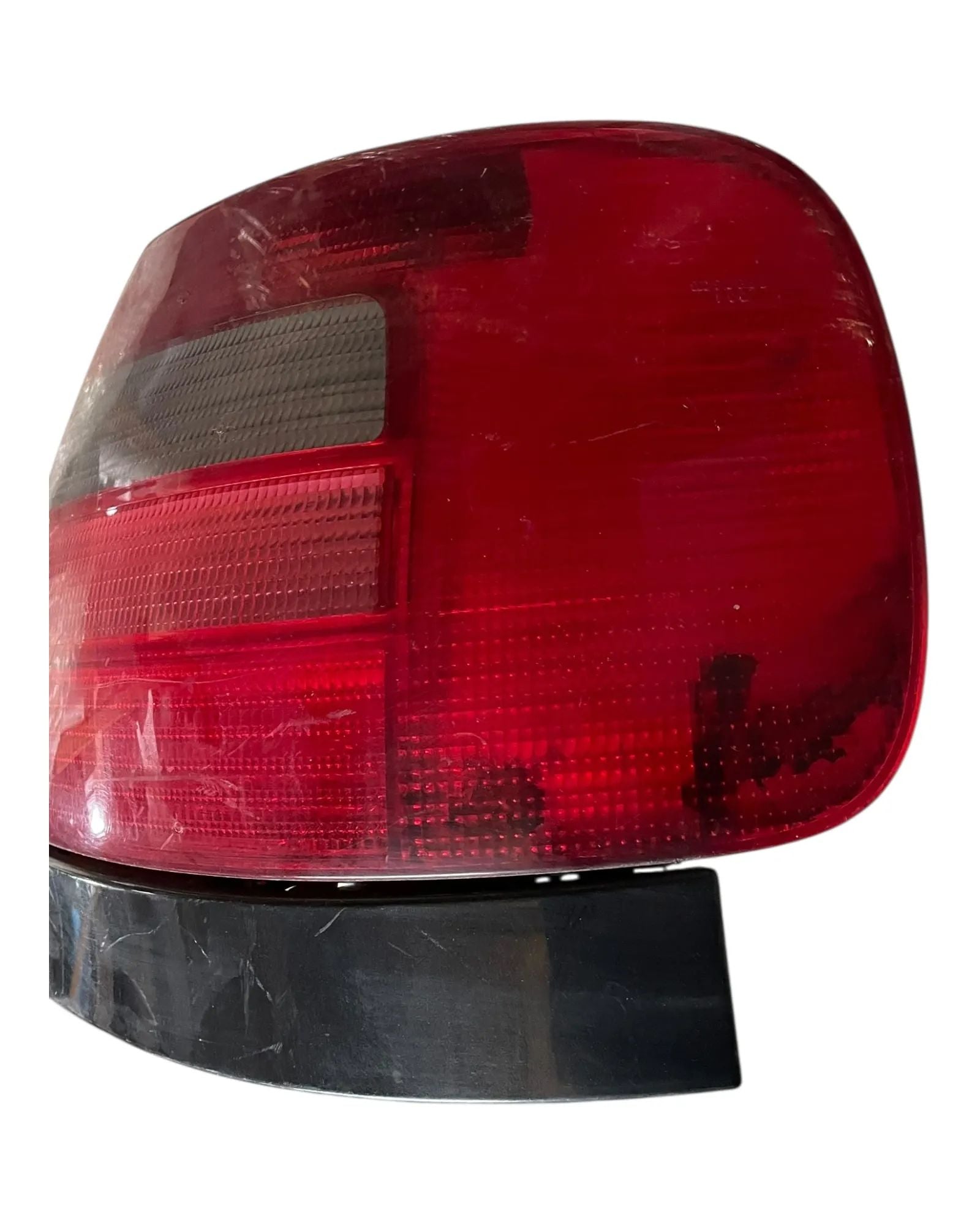 Audi A4 Heckleuchte Rücklicht Licht Rechts 8D0945096