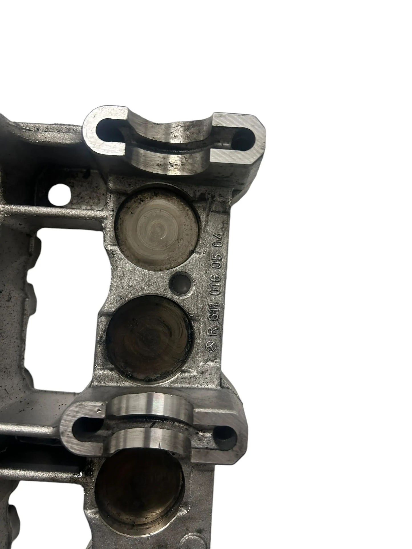 Mercedes-Benz W211 E220 CDI Nockenwellen Gehäuse Nockenwellengehäuse R6110160504