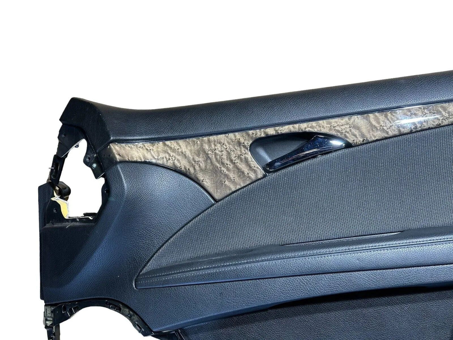Mercedes-Benz W211 E-Klasse Türverkleidung Türpappe vorne rechts A2117205262