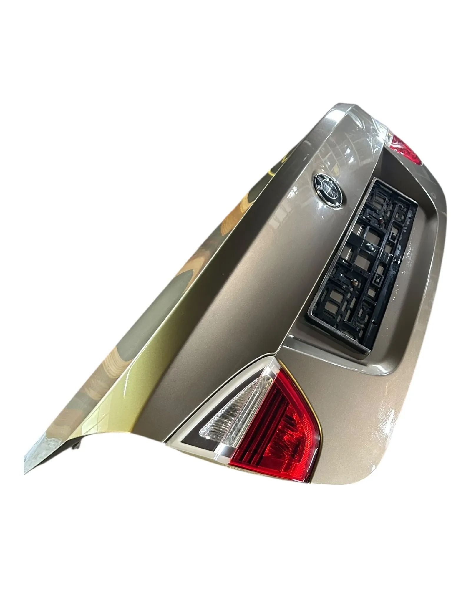 BMW 3er 320i E90 Heckklappe Kofferraum A53 Platinbronze Metallic