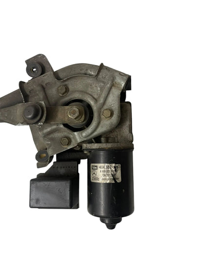Meredes-Benz A-Klasse Scheibenwischermotor Wischermotor vorne A1688200242