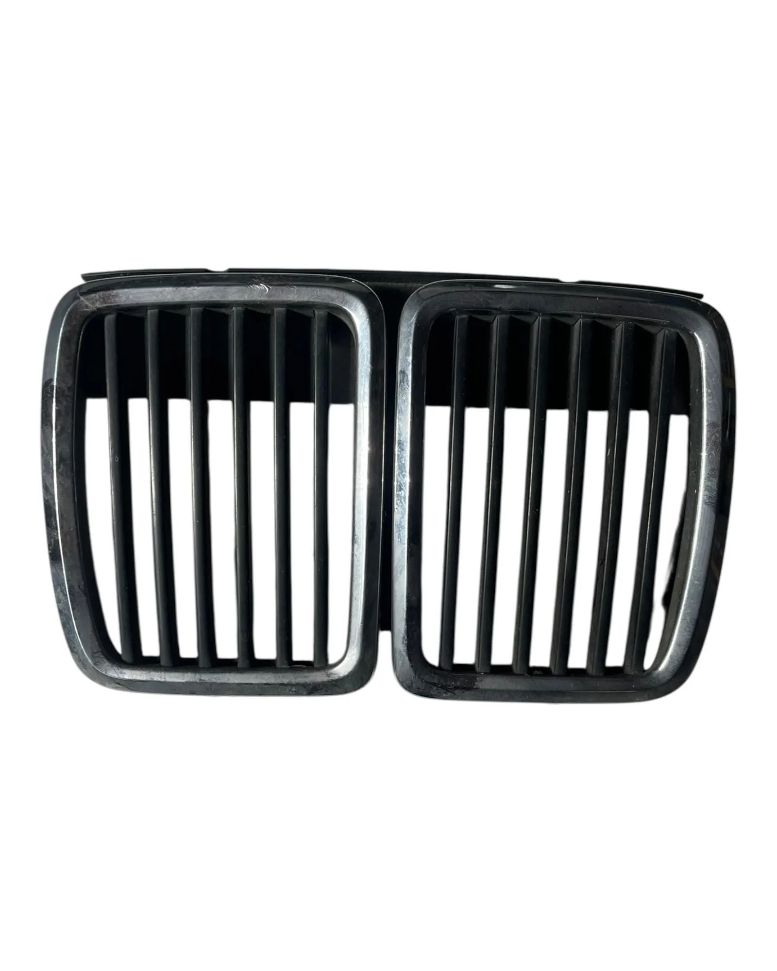 BMW 3er E30 Frontgrill Grill Kühlergrill 51131884350