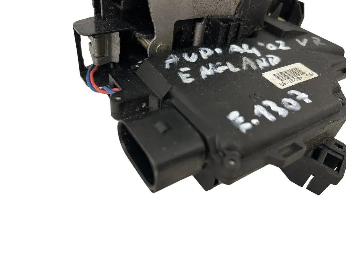 Audi A4 Türschloss vorne rechts 4B2837016G