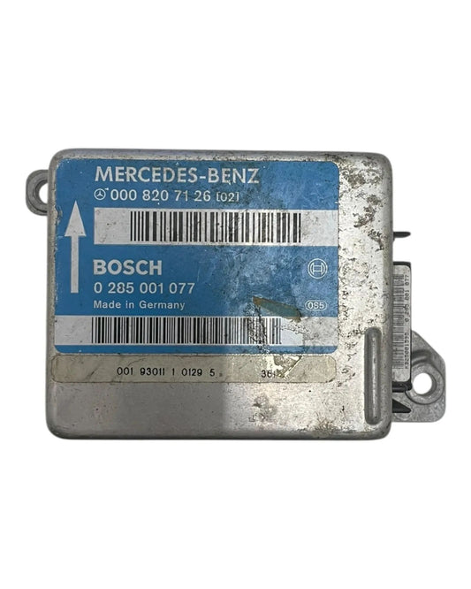 Mercedes-Benz E-Klasse W124 Airbag Steuergeräte 0008207126 0285001077