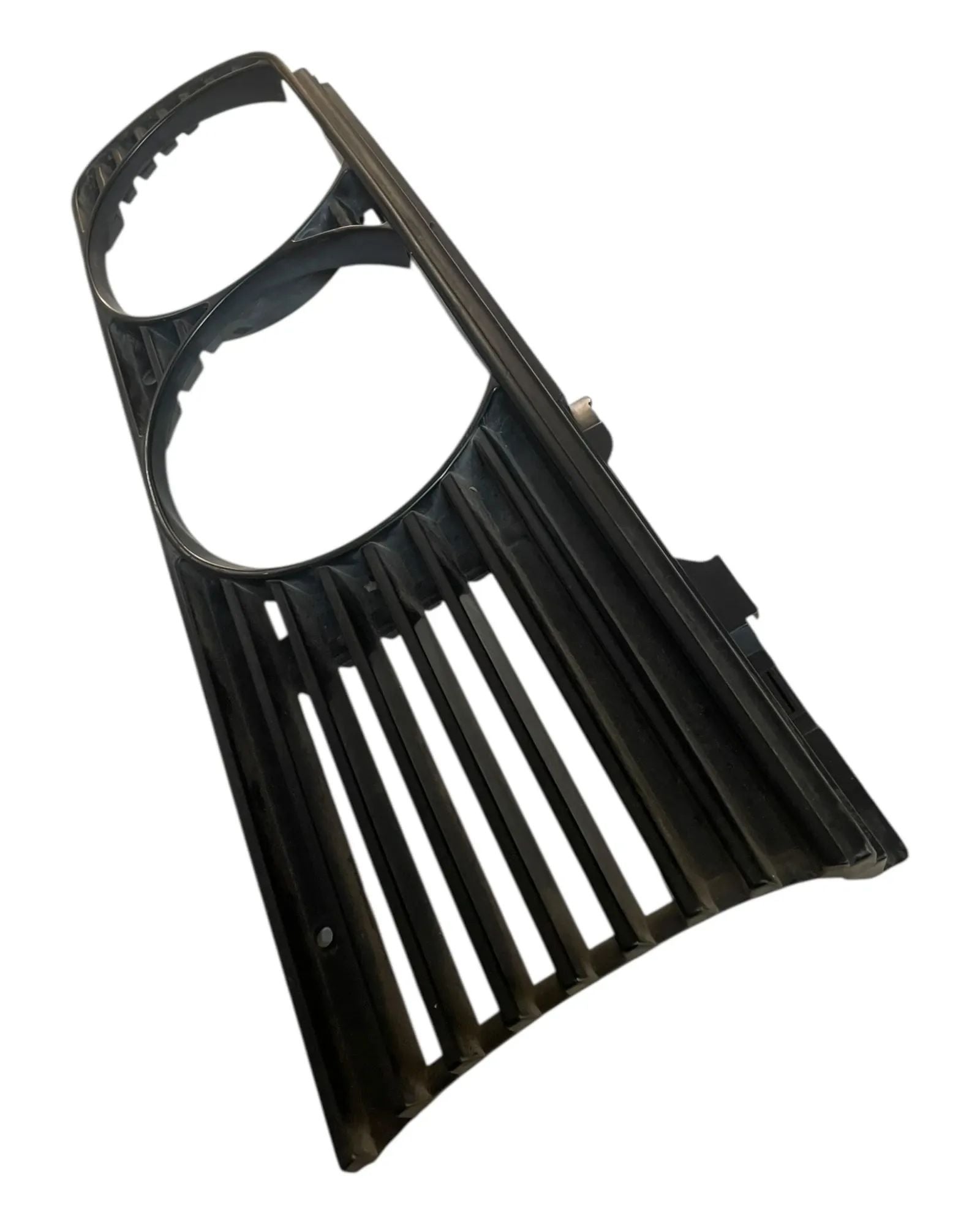 BMW E30 Blende Scheinwerfer Scheinwerferblende Grill Links vorne 18760920