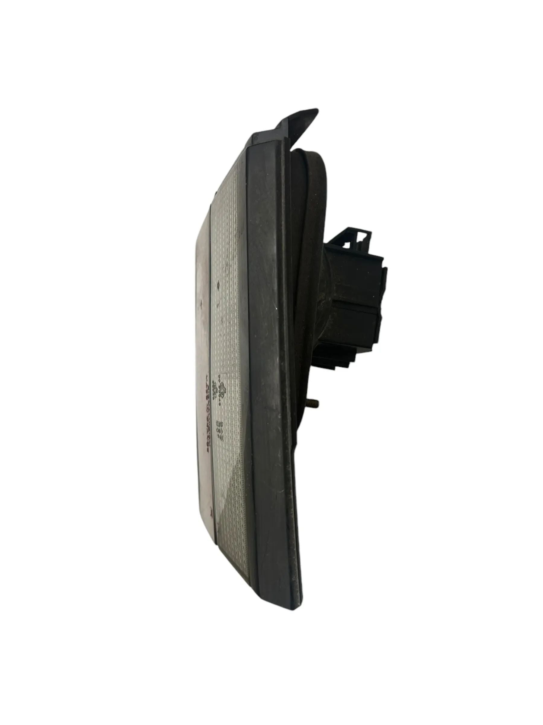 VW Passat Variant Rücklicht Rückleuchte Heckleuchte innen rechts 333945108